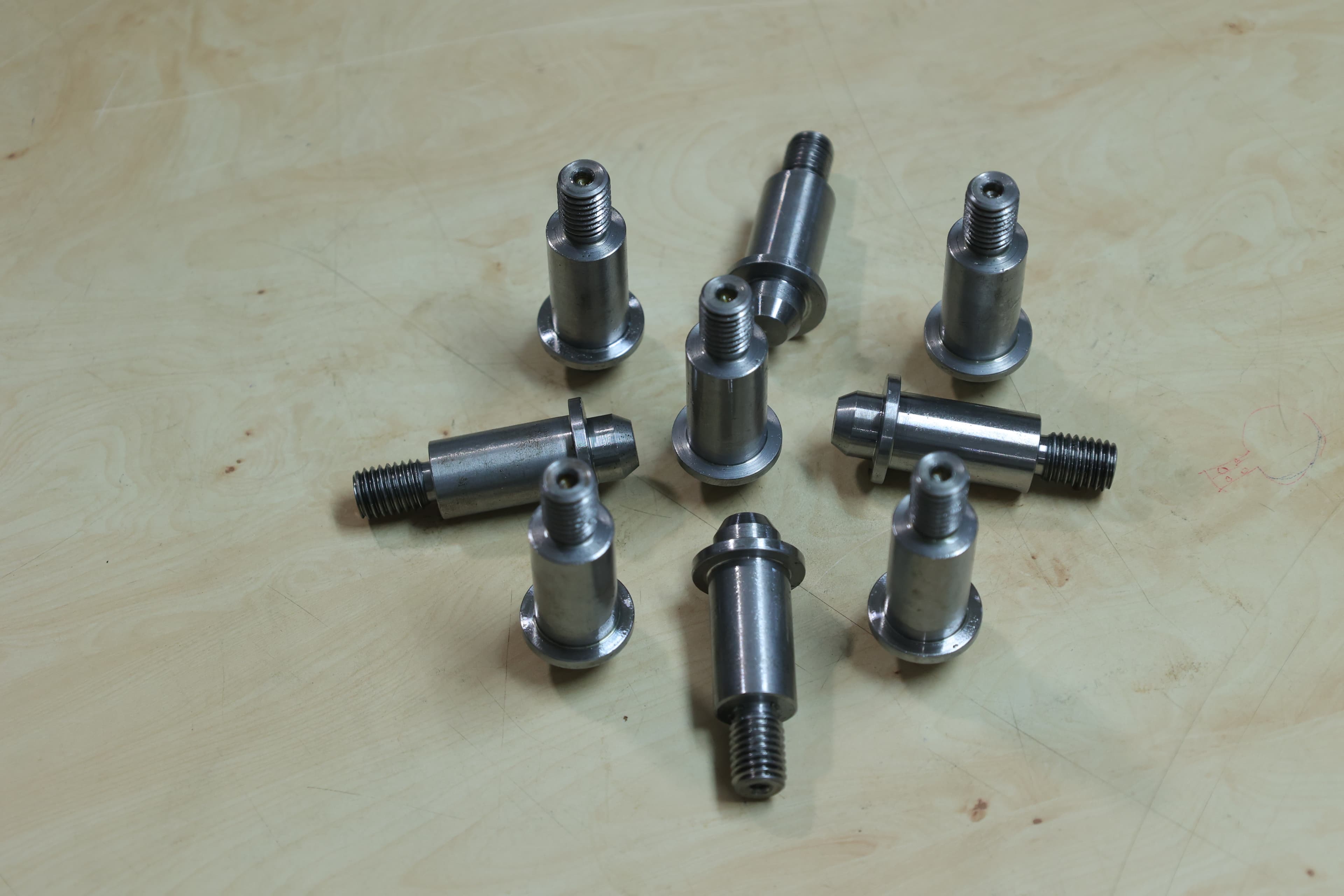 Machined Steel Pivot Pins